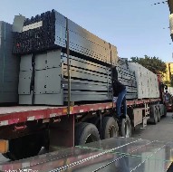 深圳抗疫刻不容緩，旭東鋼構(gòu)-鋼結(jié)構(gòu)a款圍擋持續(xù)發(fā)貨中