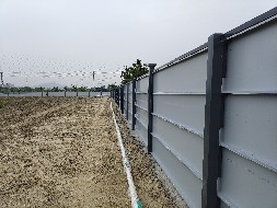 裝配式鋼圍擋價(jià)格多少錢一平米？【旭東鋼構(gòu)圍擋】